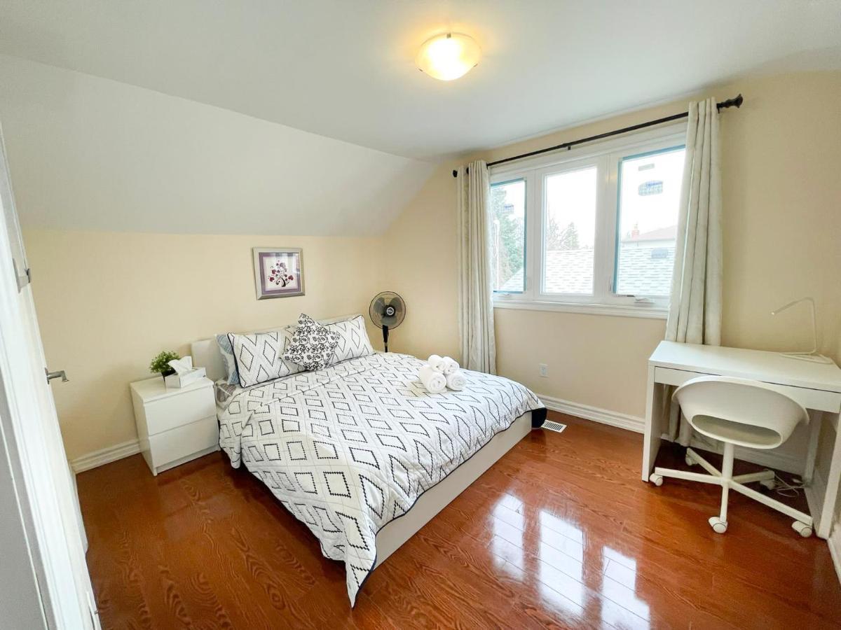 Spacious Mbr Near Kennedy Subway & Go Toronto Exterior photo